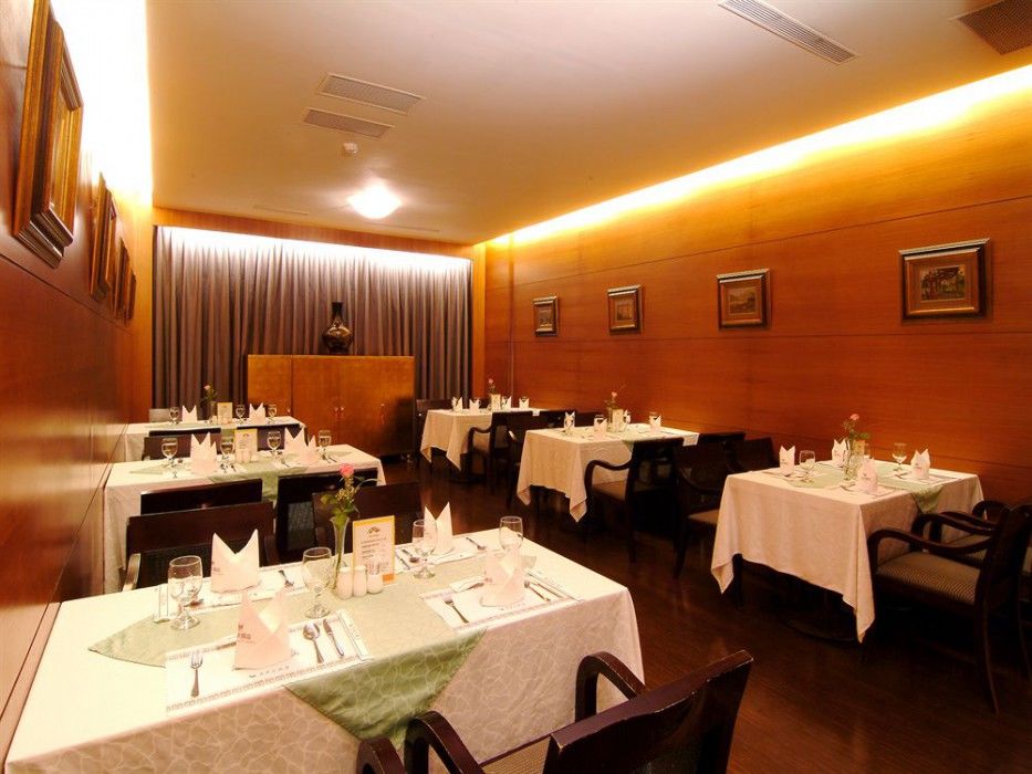 King'S Town Hotel Каосюн Екстериор снимка