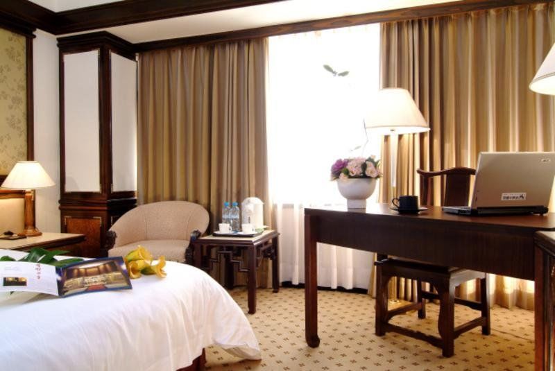 King'S Town Hotel Каосюн Екстериор снимка