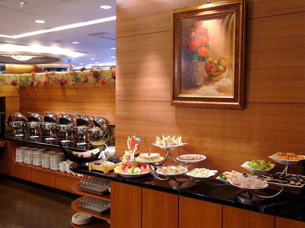 King'S Town Hotel Каосюн Екстериор снимка